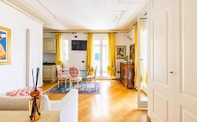 La Casa Al Mare Centro Storico Di Loano Con Garage